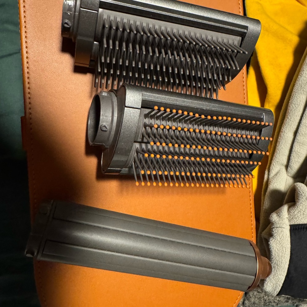 Dyson air wrap attachments